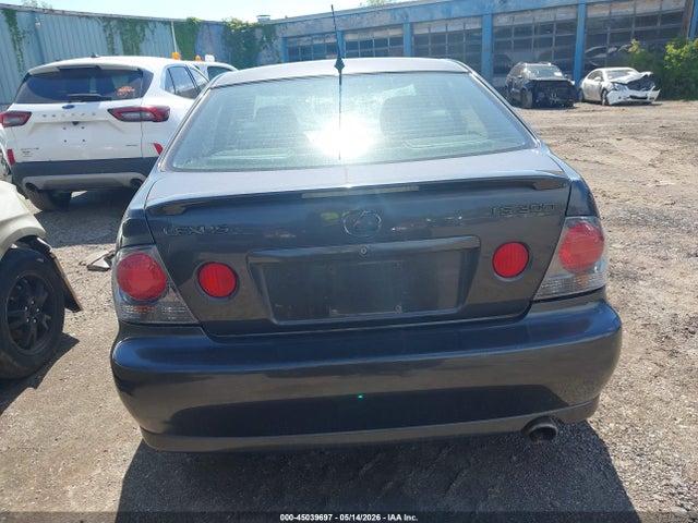 Lexus Is