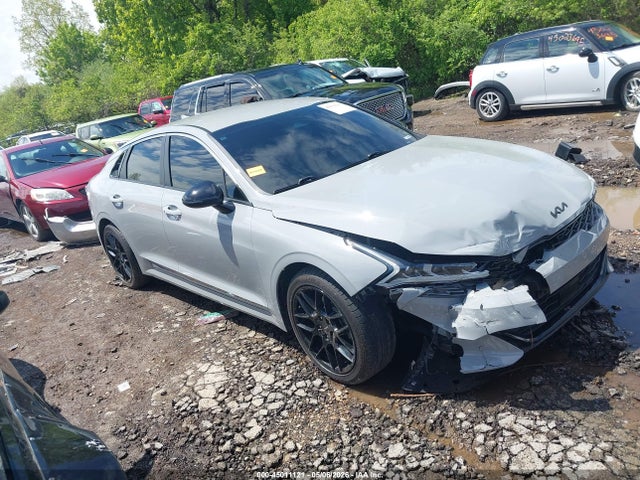 Salvage Kia K5 Image