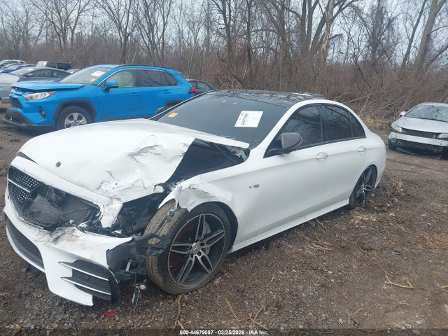 Mercedes-Benz E-Class 4matic