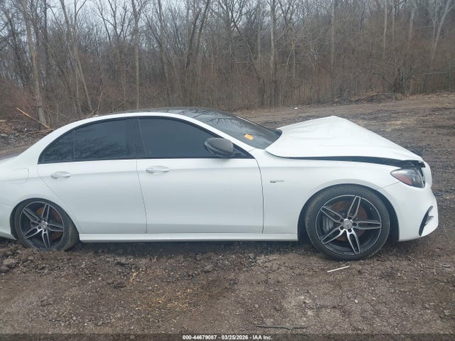 Mercedes-Benz E-Class 4matic