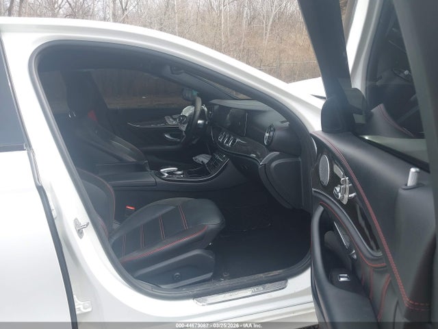 Mercedes-Benz E-Class 4matic