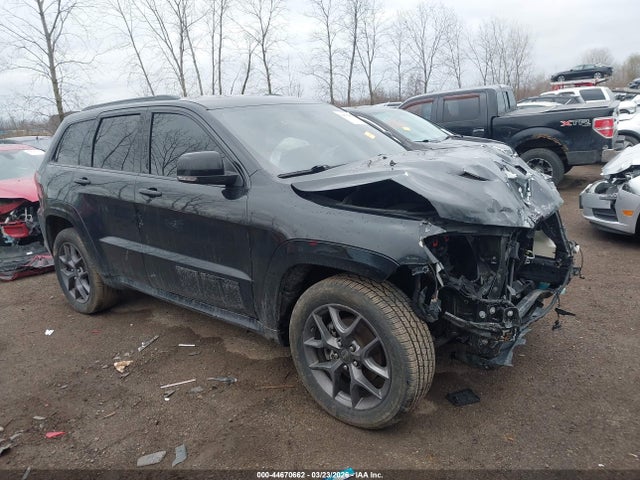 Salvage Jeep Grand Cherokee Image