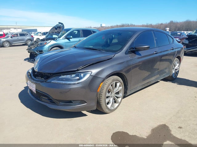 Chrysler 200 S