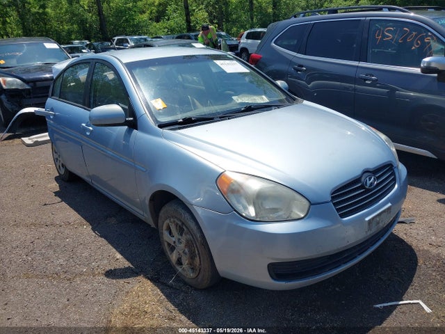 Salvage Hyundai ACCENT Image