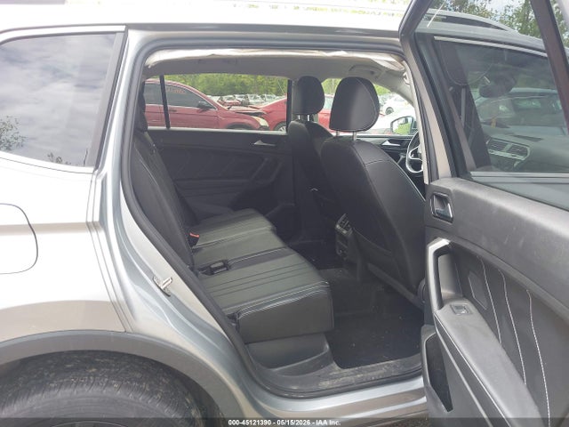 Volkswagen Tiguan 2.0t Se