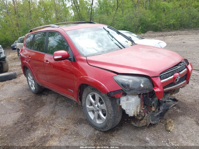 Salvage Toyota RAV4 Image