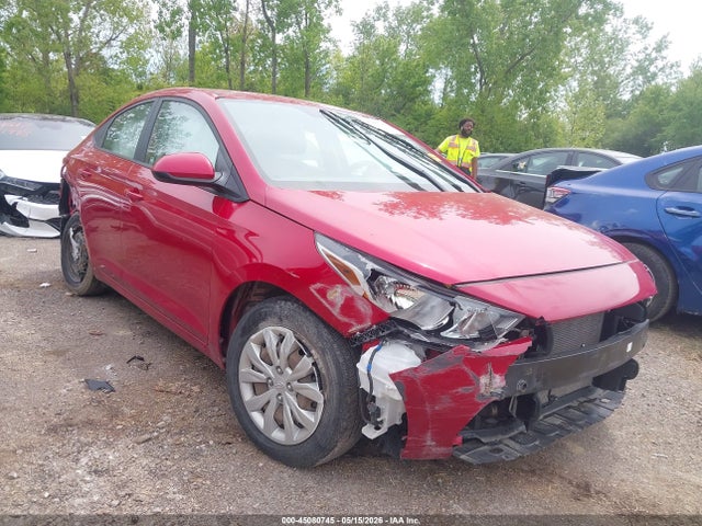 Salvage Hyundai ACCENT Image