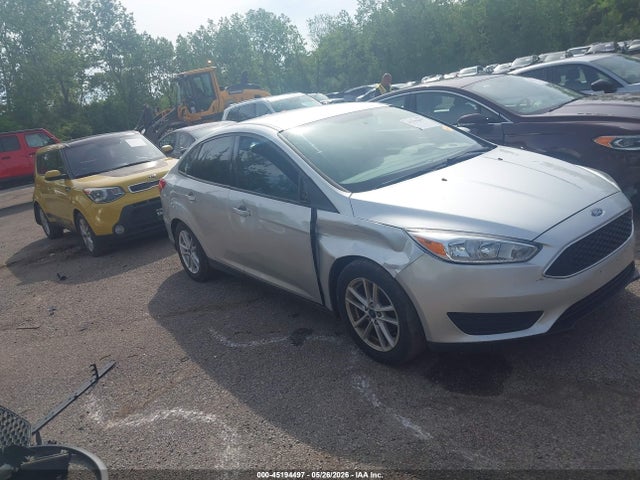 Salvage Ford Focus Image