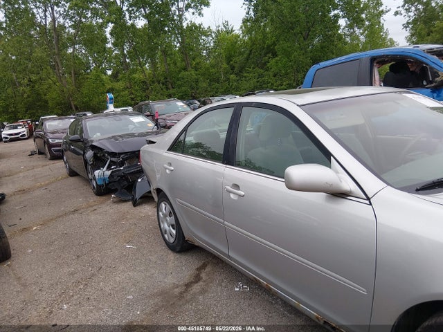Toyota Camry Le