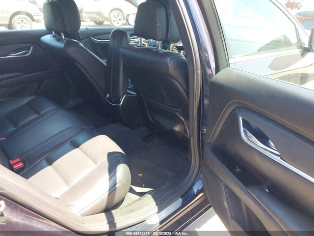 Cadillac XTS Standard