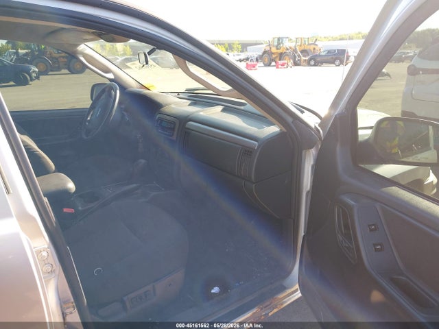 Jeep Grand Cherokee Laredo