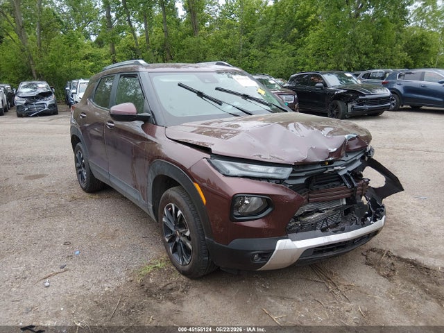 Salvage Chevrolet Trailblazer Image