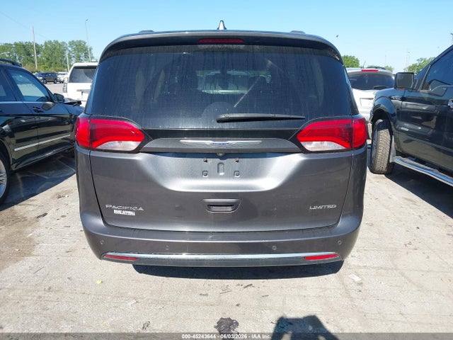 Chrysler Pacifica Limited