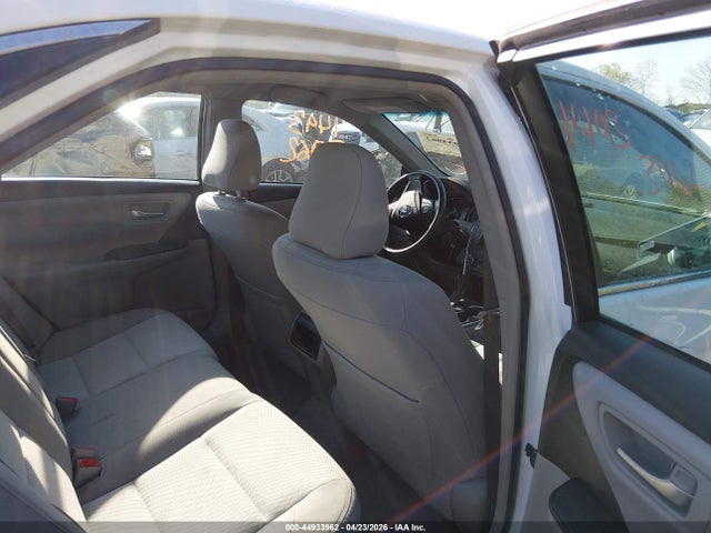 Toyota Camry Le