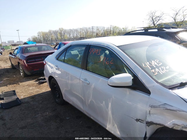 Toyota Camry Le