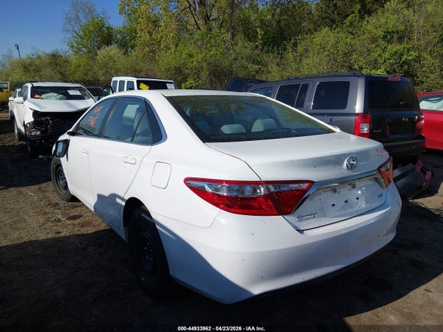 Toyota Camry Le