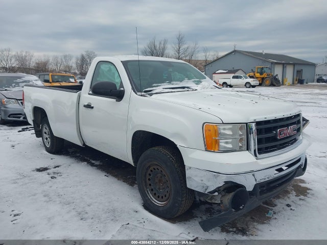 Salvage GMC Sierra 1500 Image