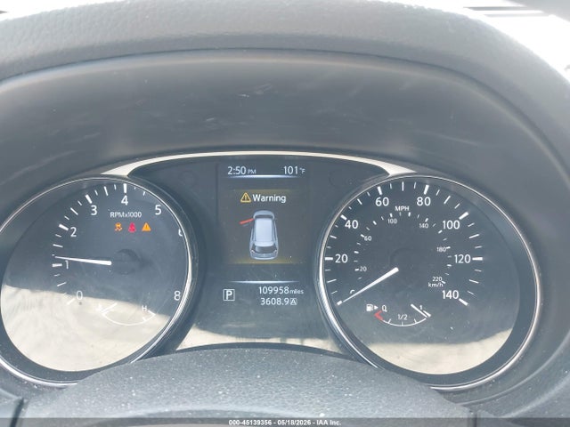 Nissan Rogue S