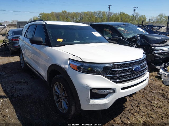 Salvage Ford Explorer Image