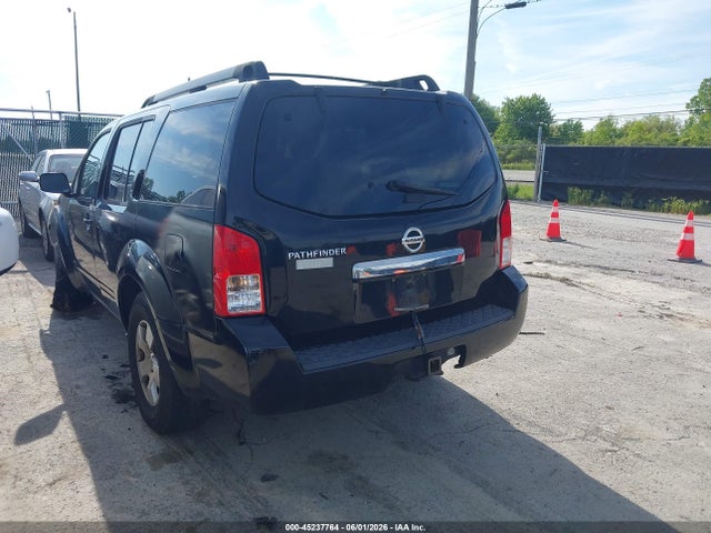 Nissan Pathfinder S