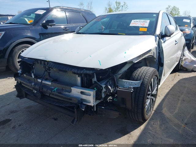 Nissan Altima Sv Intelligent Awd