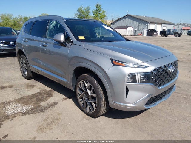 Salvage Hyundai SANTA FE Image