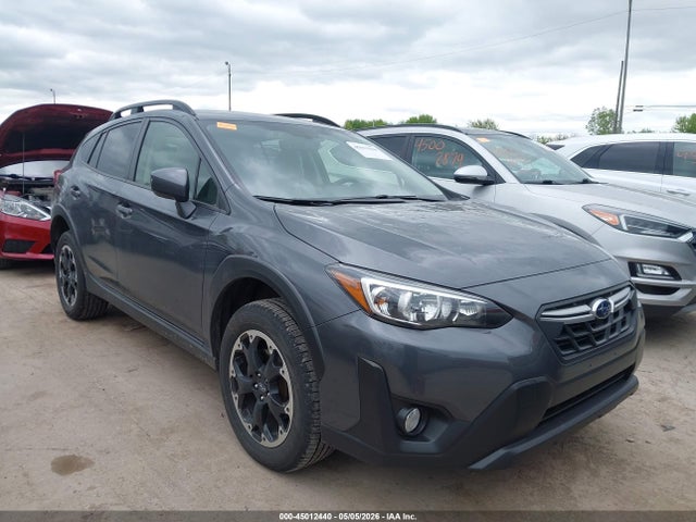 Salvage Subaru Crosstrek Image