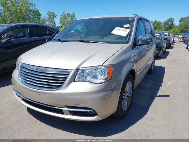 Chrysler Town & Country Touring-l