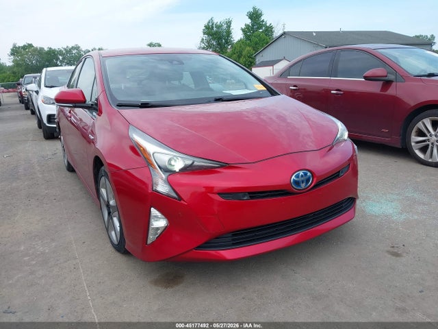 Salvage Toyota Prius Image