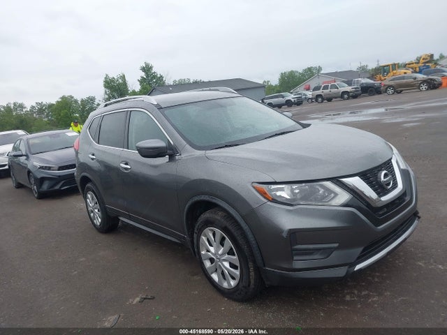 Salvage Nissan Rogue Image