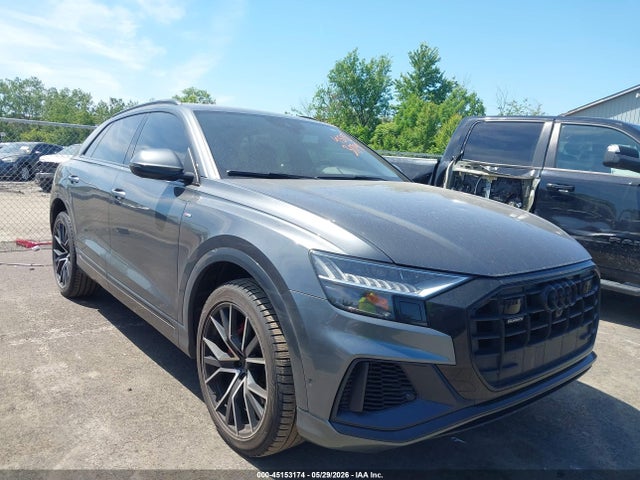 Salvage Audi Q8 Image
