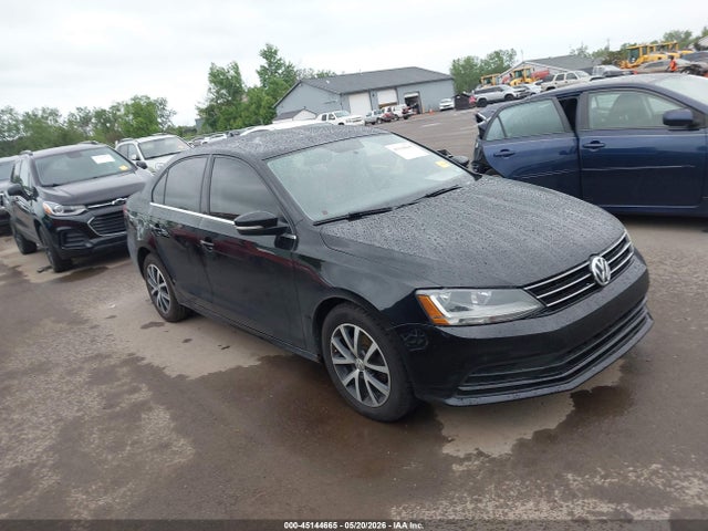Salvage Volkswagen Jetta Image