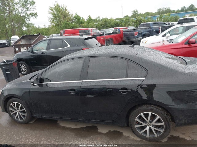 Volkswagen Jetta 1.4t Se
