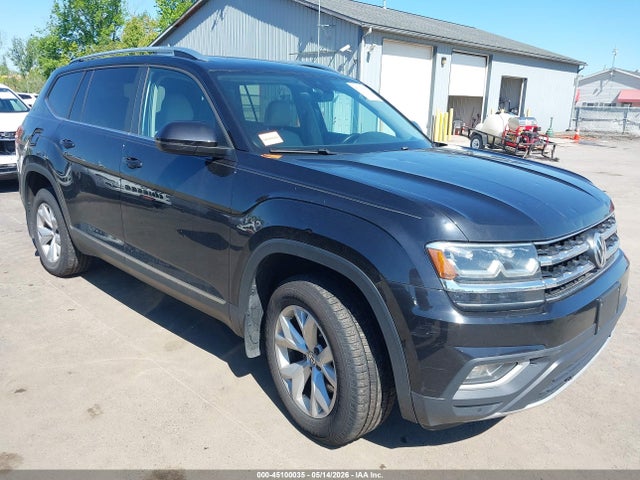 Salvage Volkswagen Atlas Image
