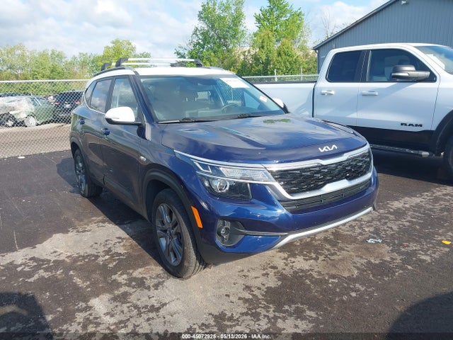 Salvage Kia Seltos Image