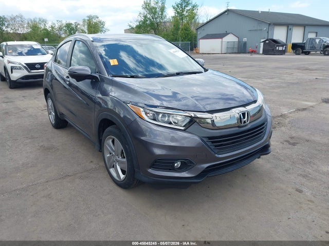 Salvage Honda HR-V Image