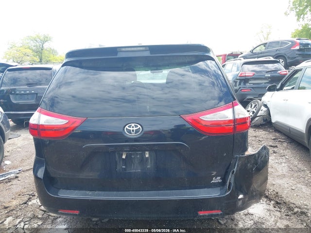 Toyota Sienna Le 7 Passenger