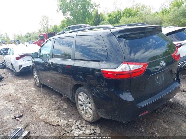 Toyota Sienna Le 7 Passenger