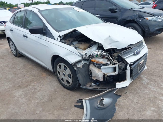Salvage Ford Focus Image