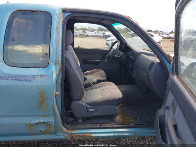 Toyota Tacoma Xtracab