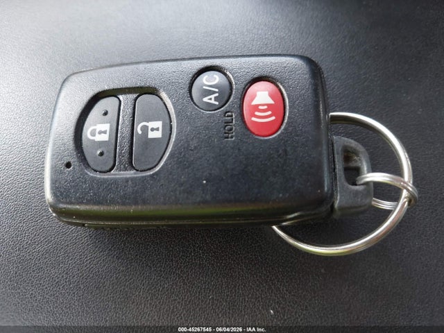Toyota Prius Four