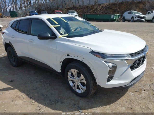 Salvage Chevrolet Trax Image