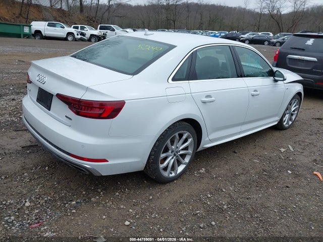 Audi A4 45 Premium