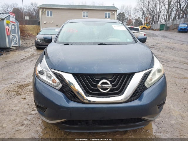 Nissan Murano S