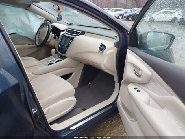 Nissan Murano S