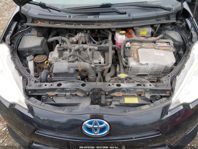 Toyota Prius c Two