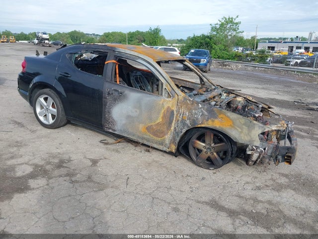 Salvage Dodge Avenger Image