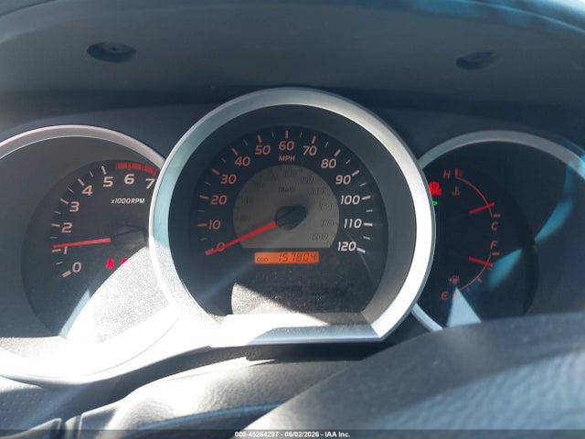 Toyota Tacoma Base V6