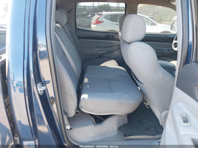 Toyota Tacoma Base V6
