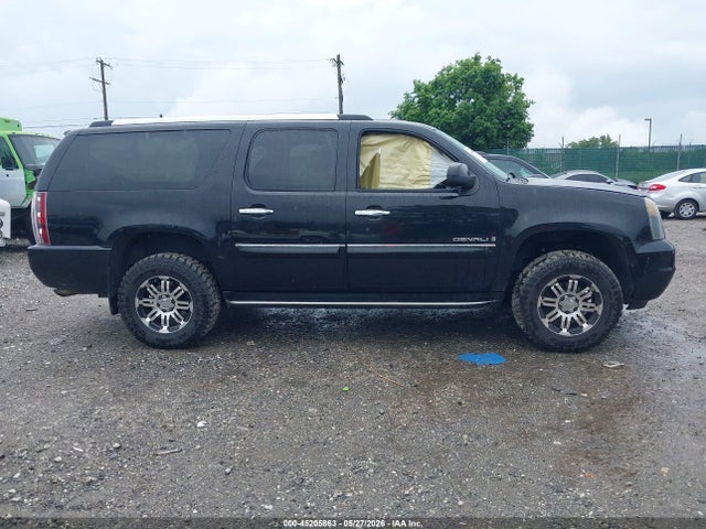GMC Yukon Denali